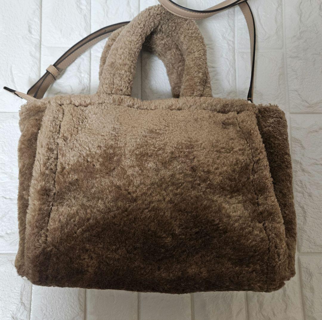 kate spadeケイトスペード　エラフォウシアリングトート　茶　ボア　ファー