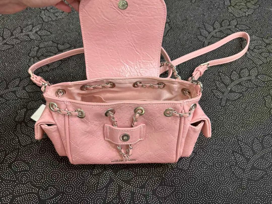 美品 CHARLES&KEITH Duo ピンク バックパック