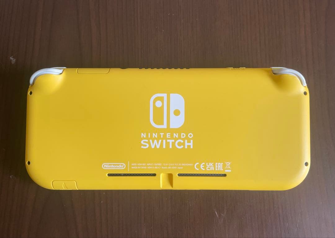 Nintendo Switch Lite イエロー 本体と付属品