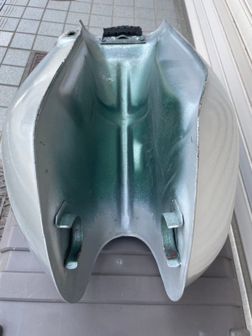 ヤマハ　YAMAHA SR400 SR500 キャブレター車　タンク