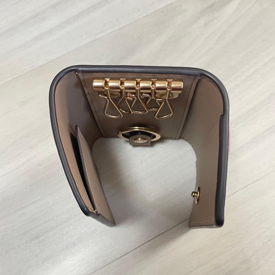 COACH 日本限定 ファイブ リング キーケース・フローラル