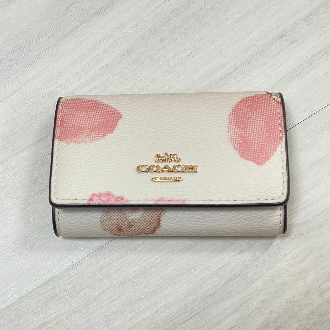 COACH 日本限定 ファイブ リング キーケース・フローラル