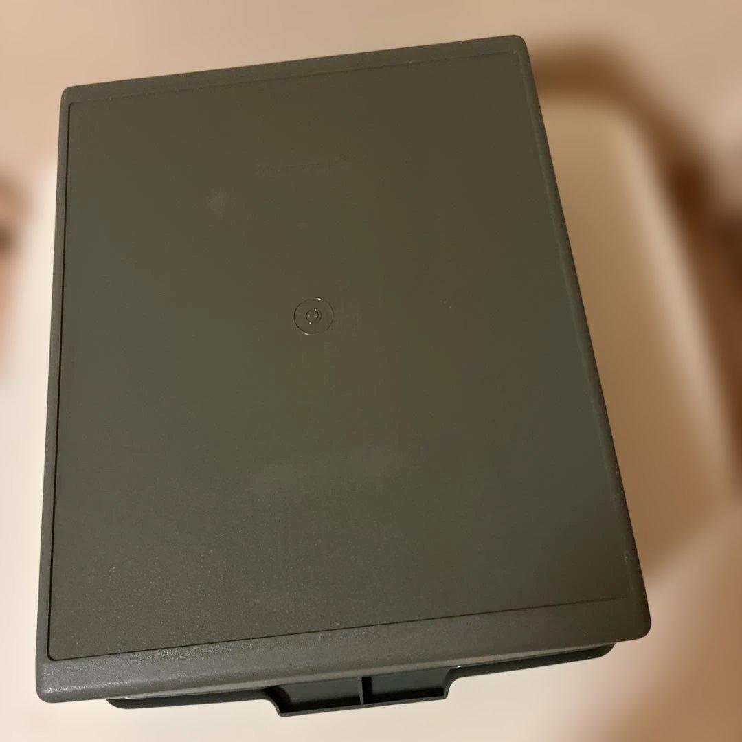 タッパーウエアスーパーケース 4個。