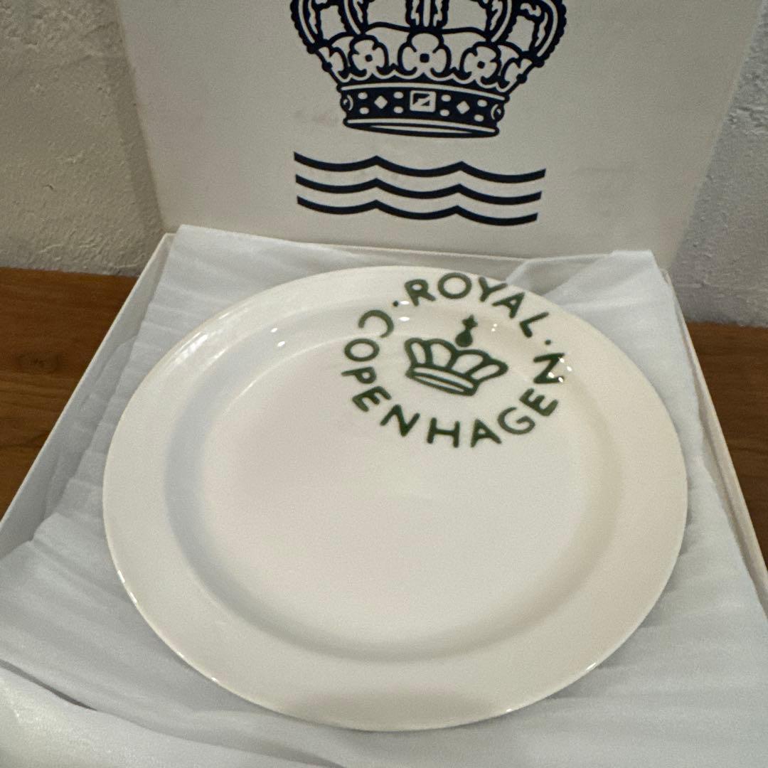 ロイヤルコペンハーゲン　ニューシグネチャープレート2枚　27cm