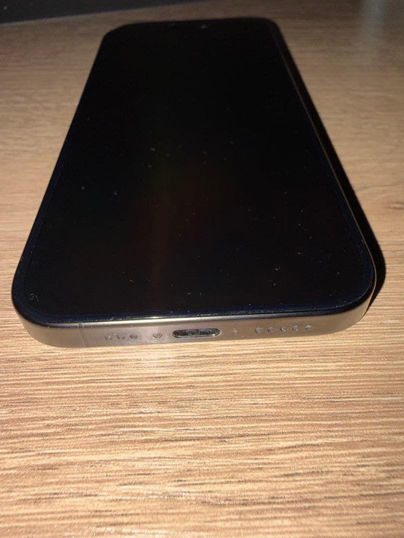 Apple iPhone15pro 256GB ブラックチタニウム　SIMフリー