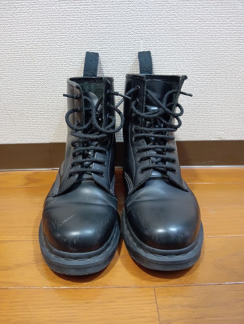 Dr.Martens 黒 8ホール ブーツ（UK9）