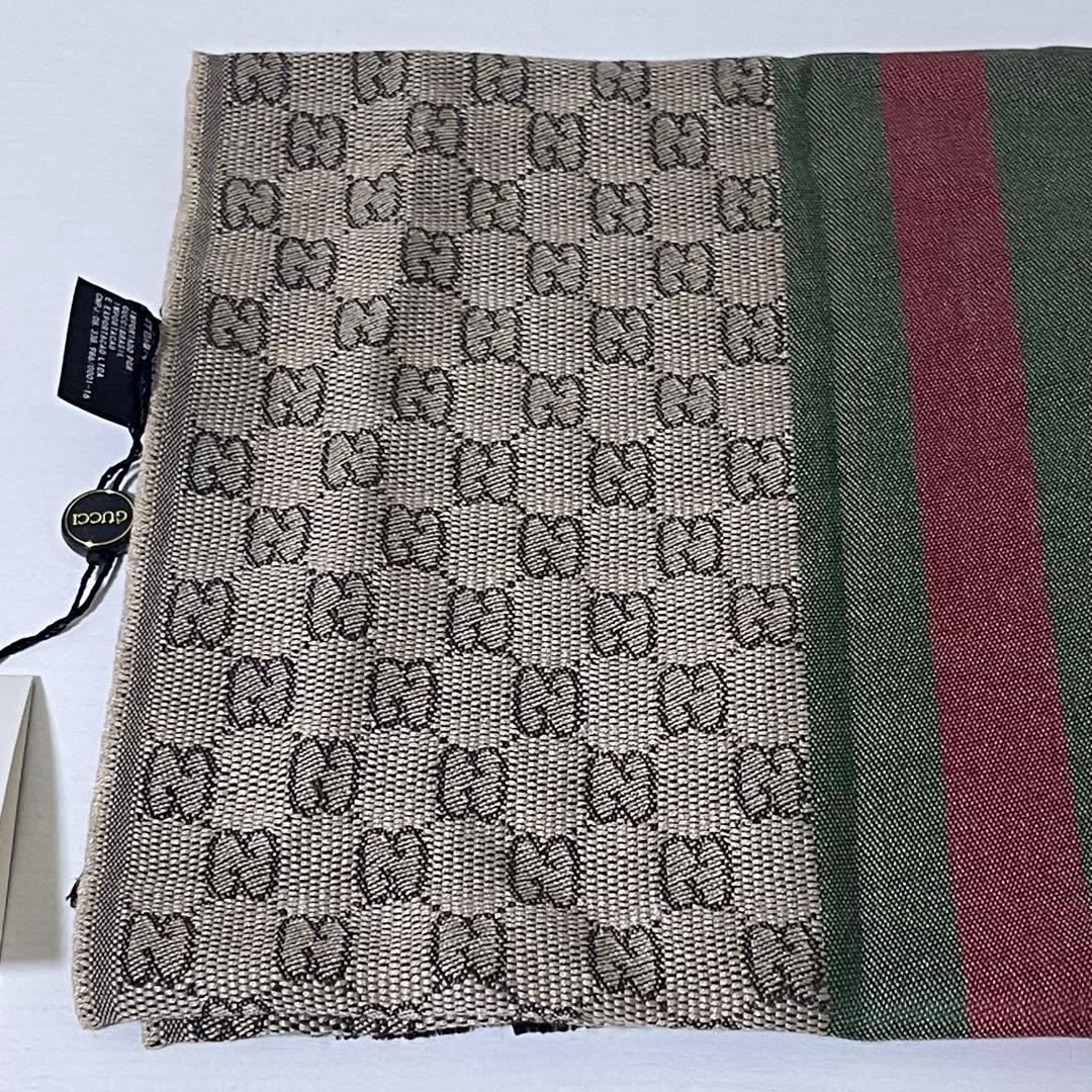 タグ付き GUCCI マフラー GGパターン