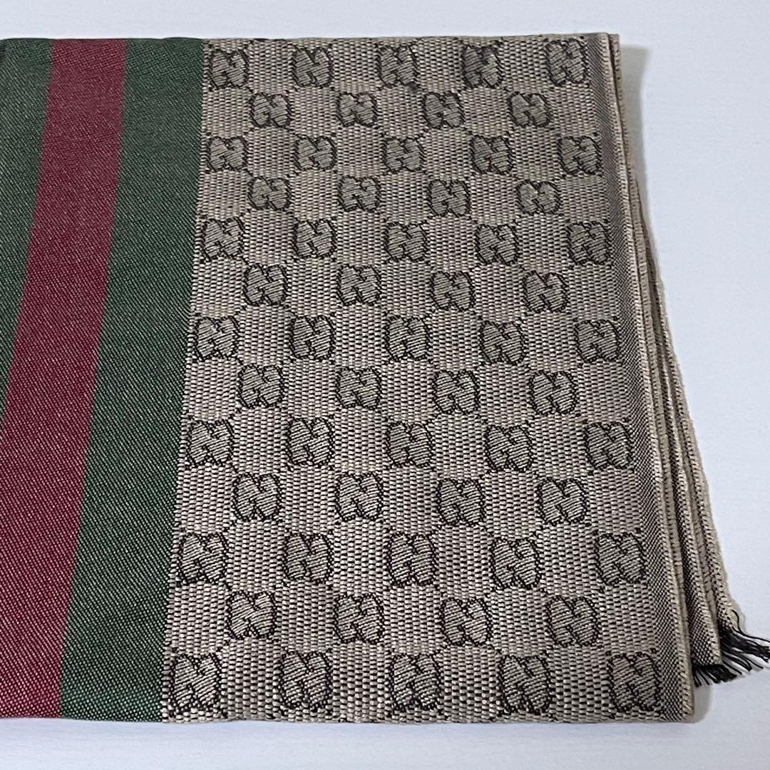 タグ付き GUCCI マフラー GGパターン