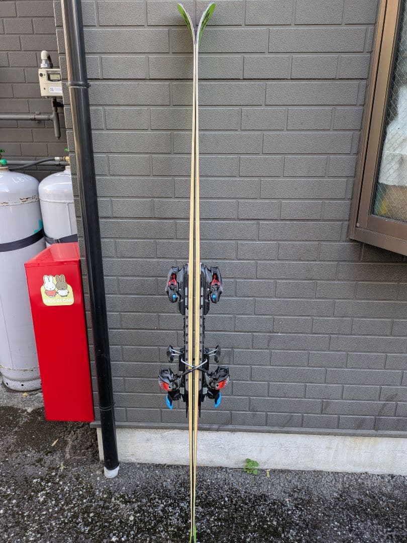 Magic　Völkl Race Tiger 　GS183cm