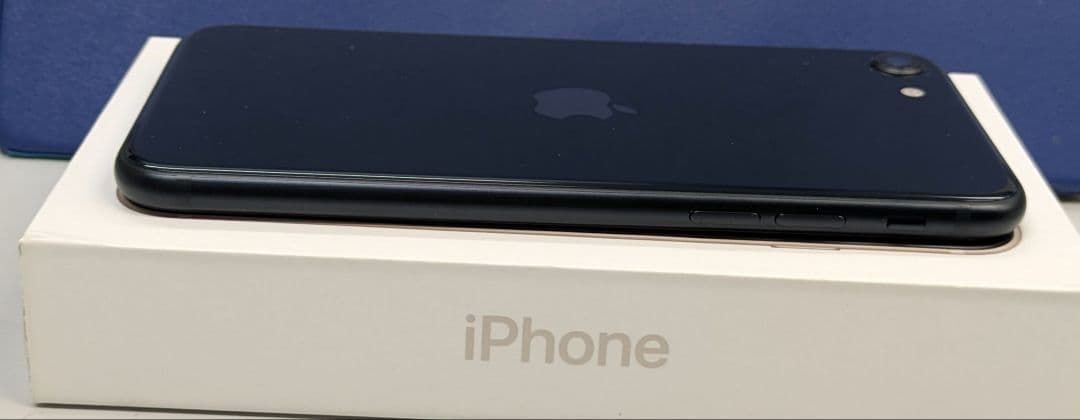 iPhone SE 64GB(第3世代) ブラック SIMフリー