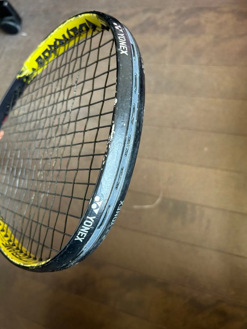 YONEX ボルトレイジ　7v