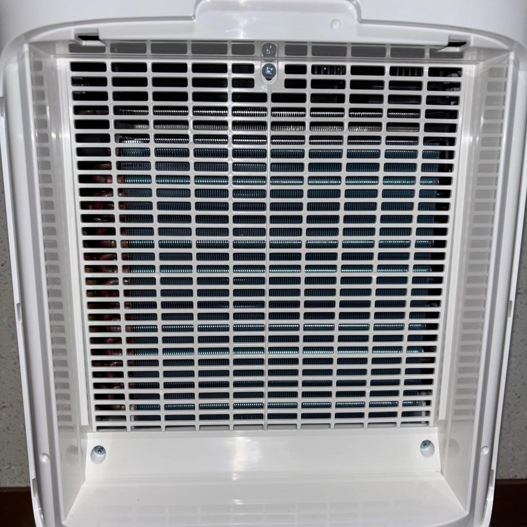 はねるる 2018年製アイリスオーヤマ空気清浄機能付除湿機　DCE-120