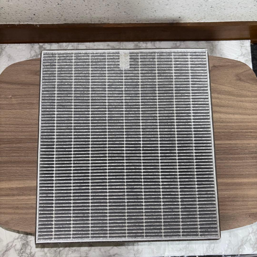 はねるる 2018年製アイリスオーヤマ空気清浄機能付除湿機　DCE-120