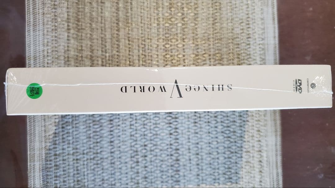 ミュージック SHINee World V DVD