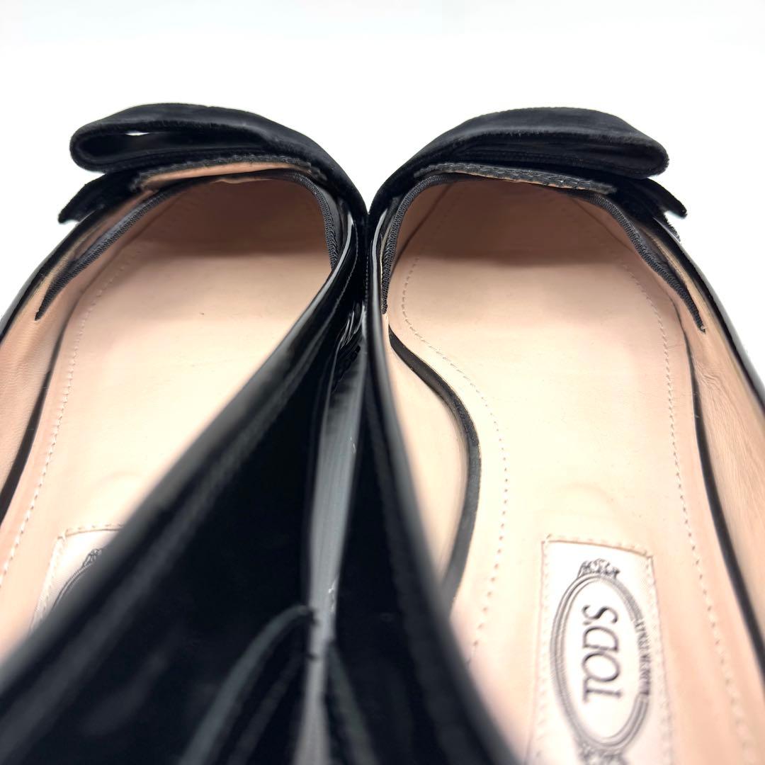 mirei トッズ ポインテッドトゥ ベルベット リボン フラットパンプス