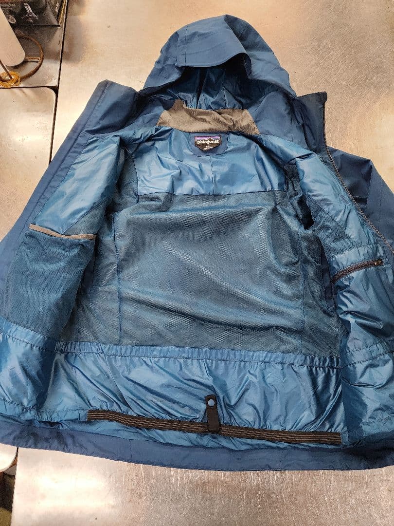 Patagonia 青 フード付きジャケット