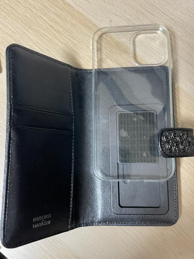 HIROKO HAYASHI　ジラソーレ　手帳型スマホケース【ブラック】