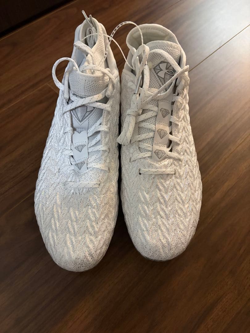 激レア！新品！アメリカンフットボール　スパイク　ホワイト×ホワイト