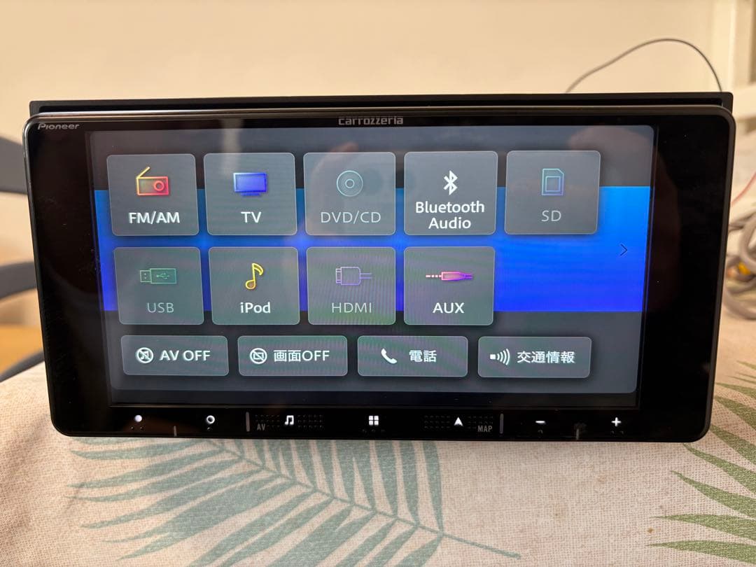 ★CarrozzeriaPioneerカーナビAVIC-RW720★地図2022