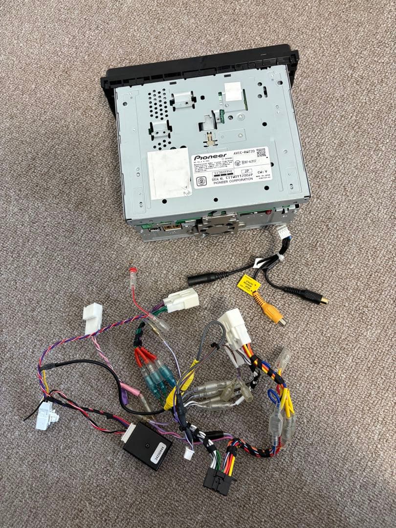 ★CarrozzeriaPioneerカーナビAVIC-RW720★地図2022