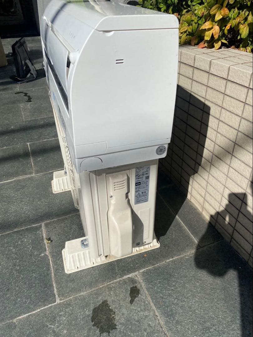 【直接引き取り】エアコン　三菱　MSZ-R2224-W 2024年製