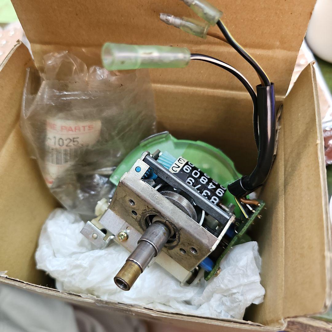 c*d様 Z400GP純正 ガバナー カワサキZ400FX スピードメーター