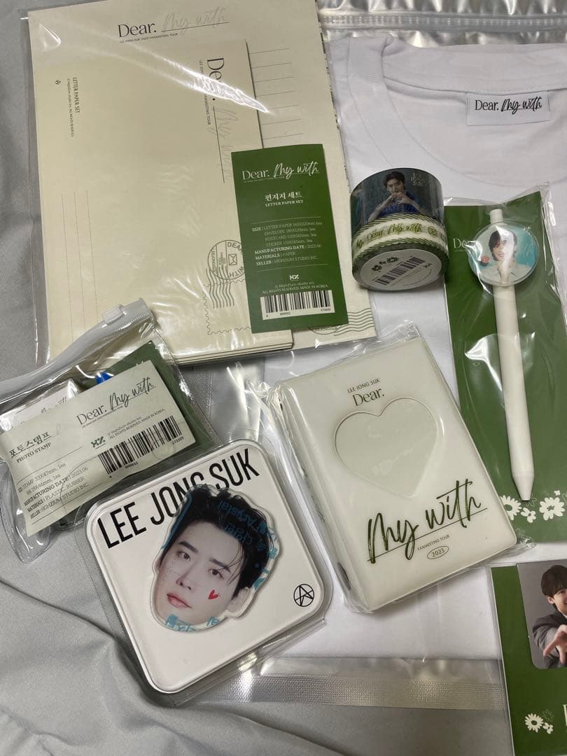 FROM JAPAN 公式アカウント01 優勝景品イジョンソクTシャツのみ