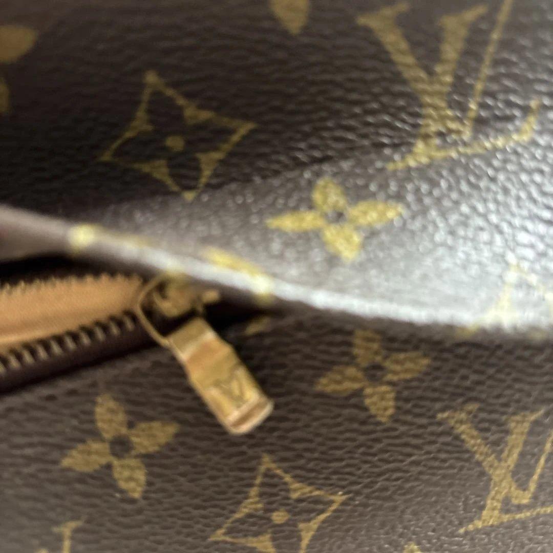 LOUIS VUITTON モノグラムクッション