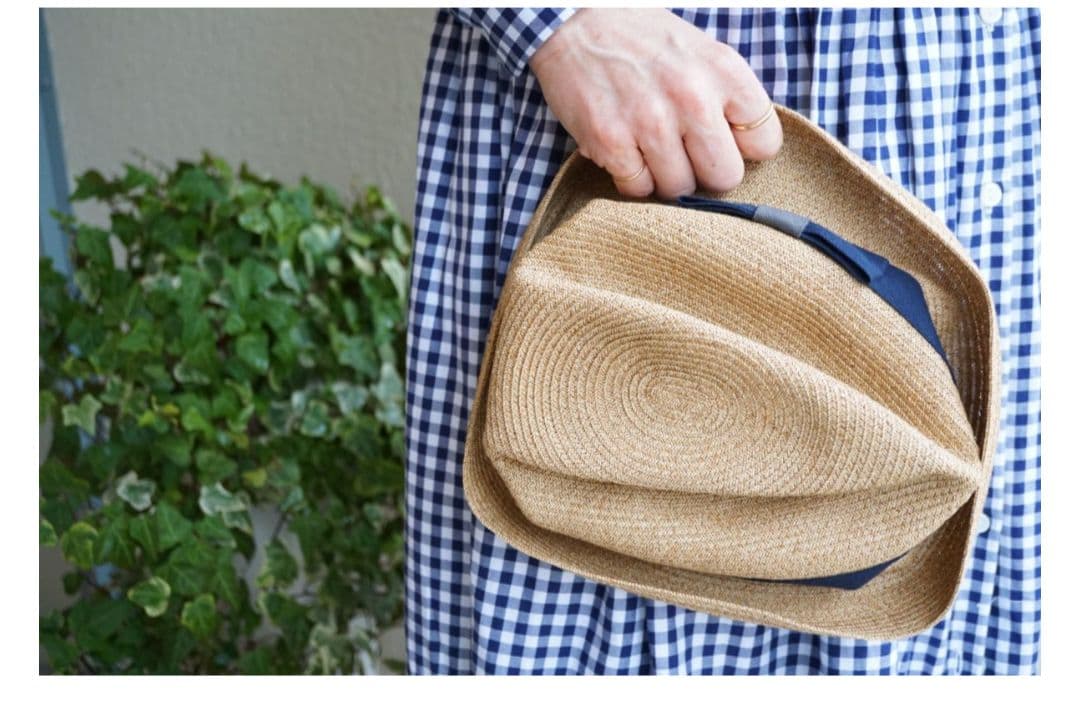 連休特価✾新品未使用　マチュアーハ　ボックスハット　ナチュラル✕黒リボン