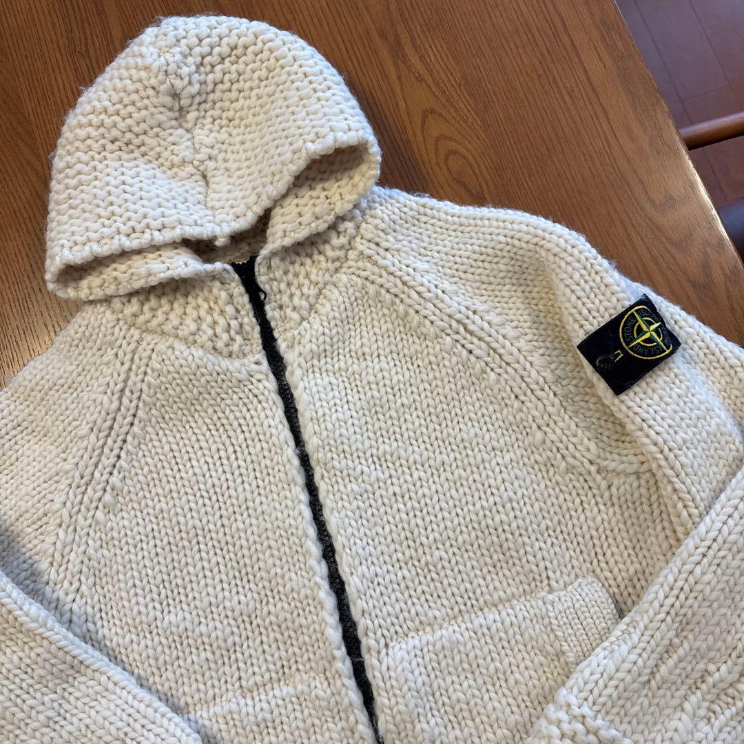 ストーンアイランド フード付きチャンキーニットカーディガン　ホワイト L