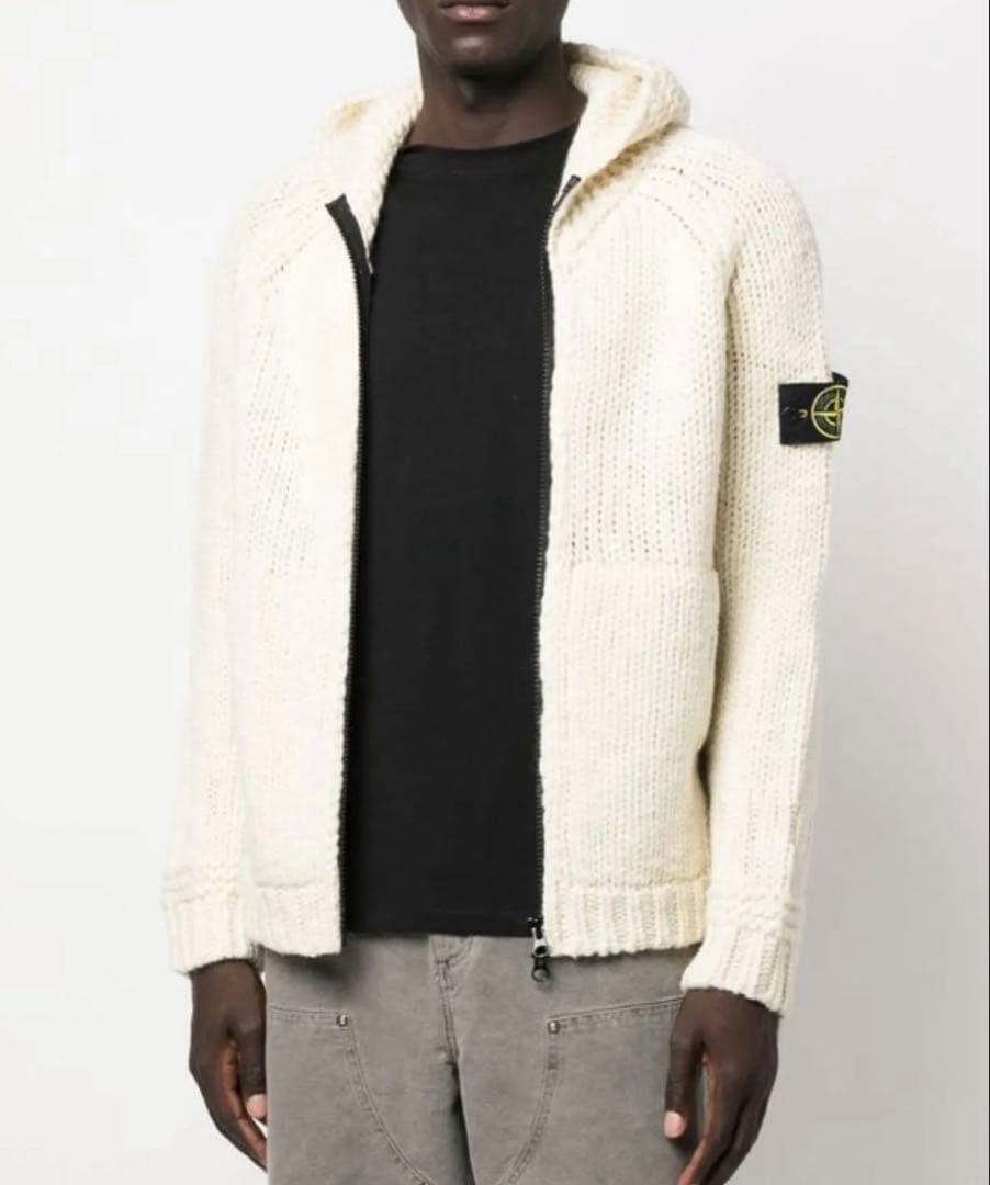 ストーンアイランド フード付きチャンキーニットカーディガン　ホワイト L