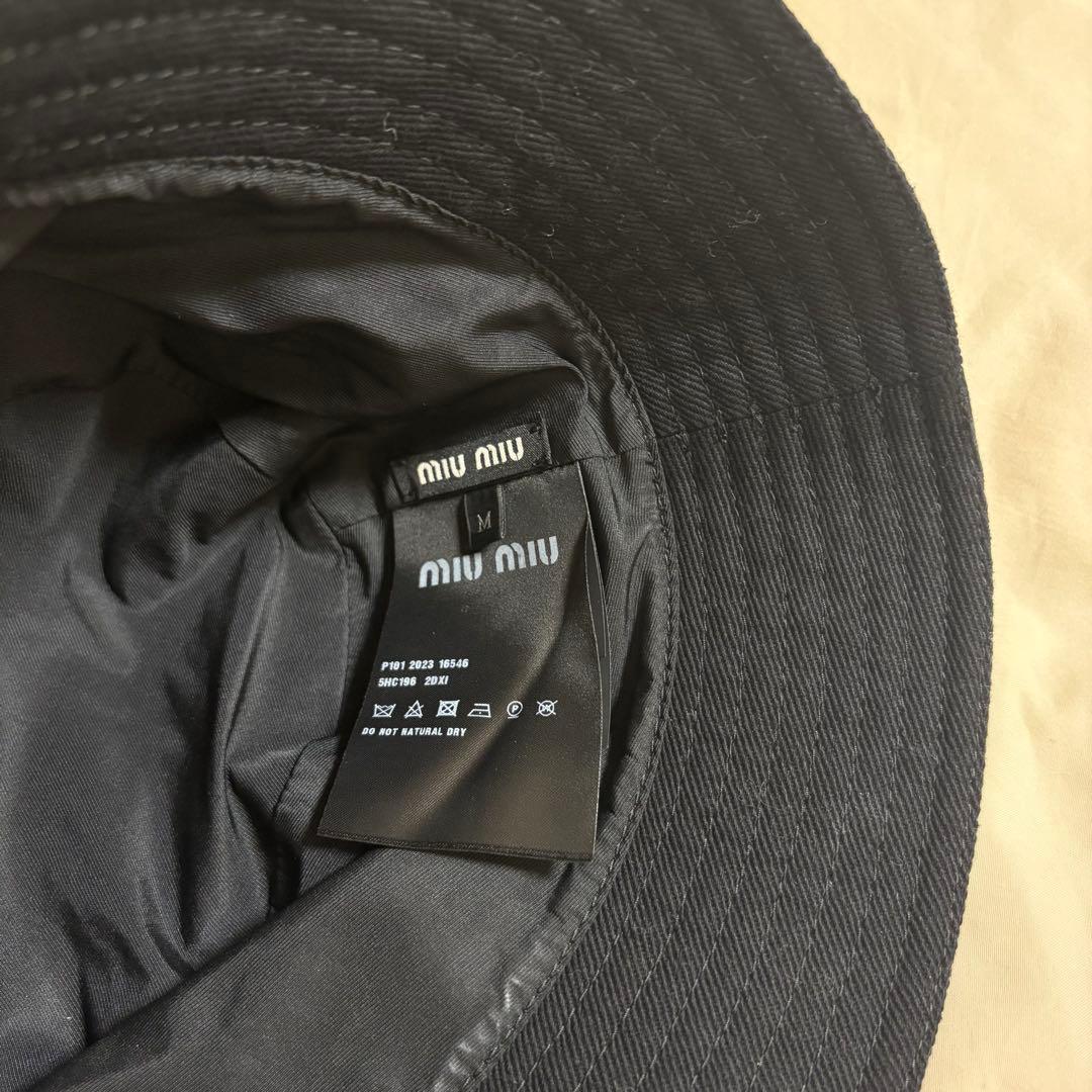 miu miu ブラック バケットハット