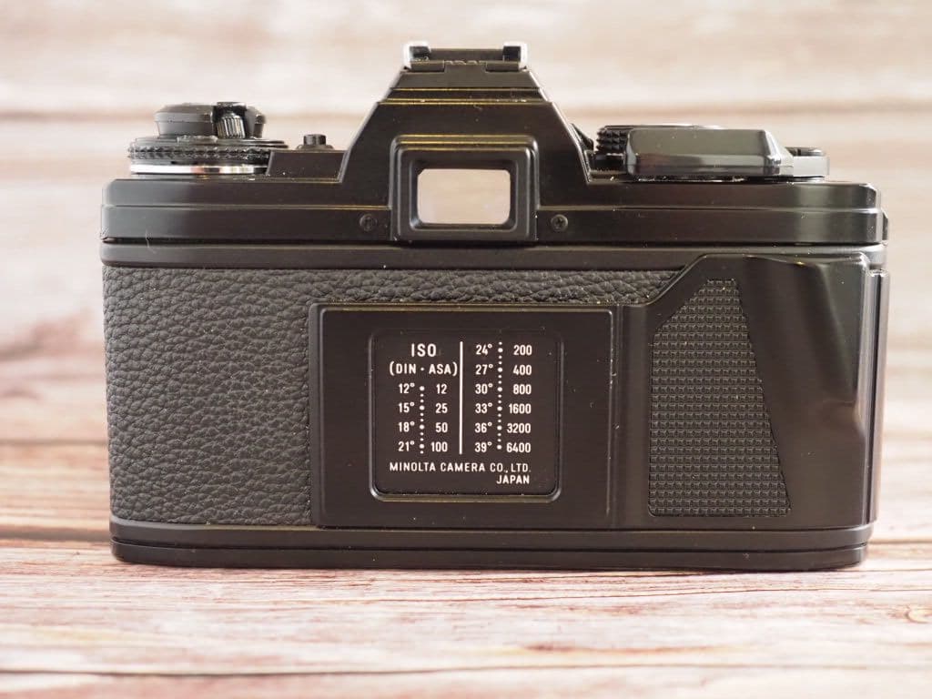 完動美品 MINOLTA X-700 　レンズ付 おまけあり