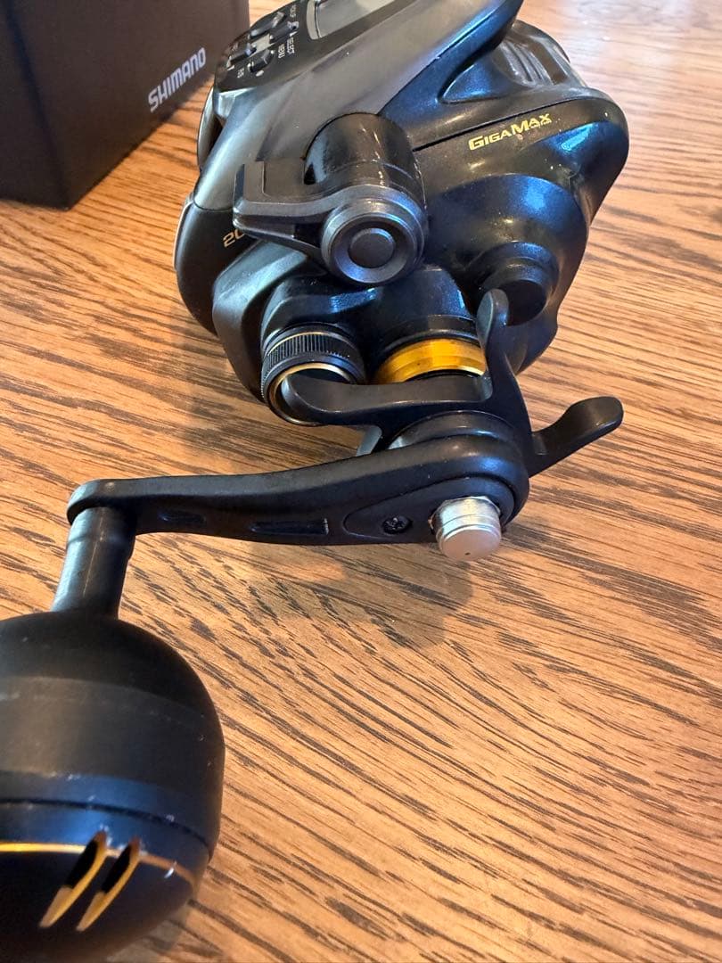 22ビーストマスター 2000 電動リール