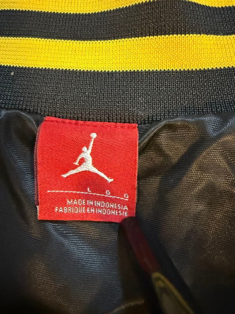 AIR JORDAN 00s ナイロンジャケット 良デザイン