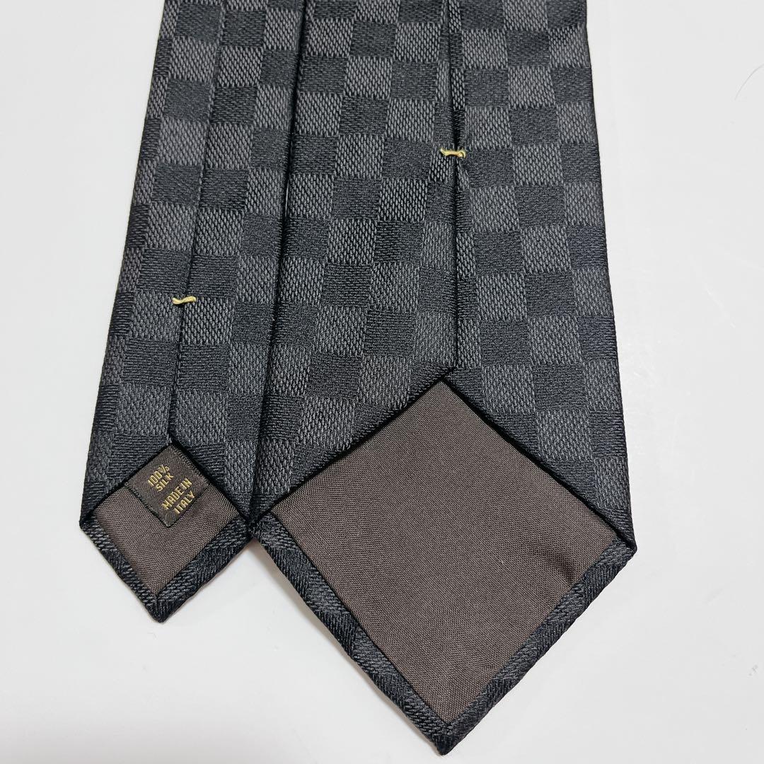 美品 ルイヴィトン ネクタイ ハイブランド ダミエ柄 ロゴグラム 光沢 希少 黒
