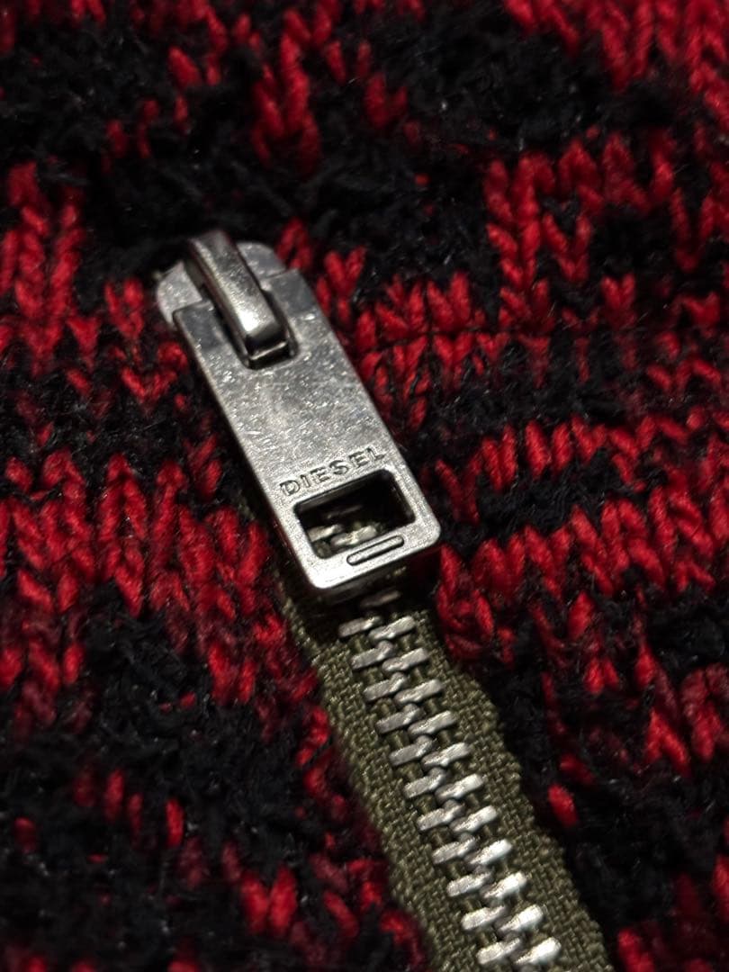 DIESEL ディーゼル　ノルディック柄　刺繍　ダウンベスト　美品