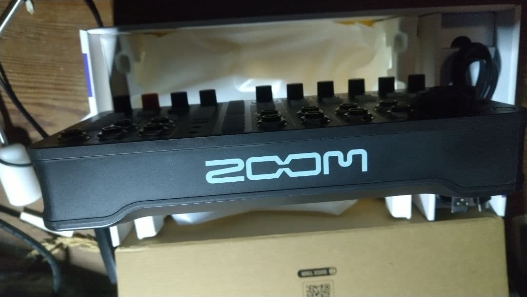 ZOOM LiveTrak L6 デジタルミキサー