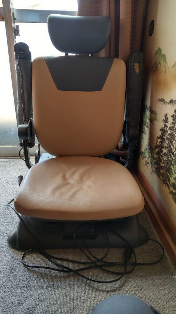 昇降座椅子●三河人