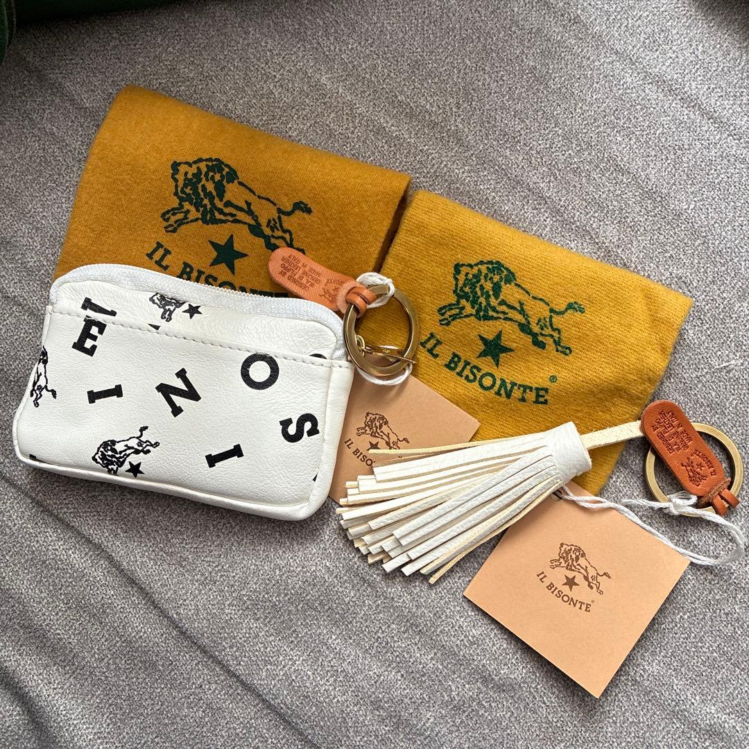 イルビゾンテ小銭入れとキーリング