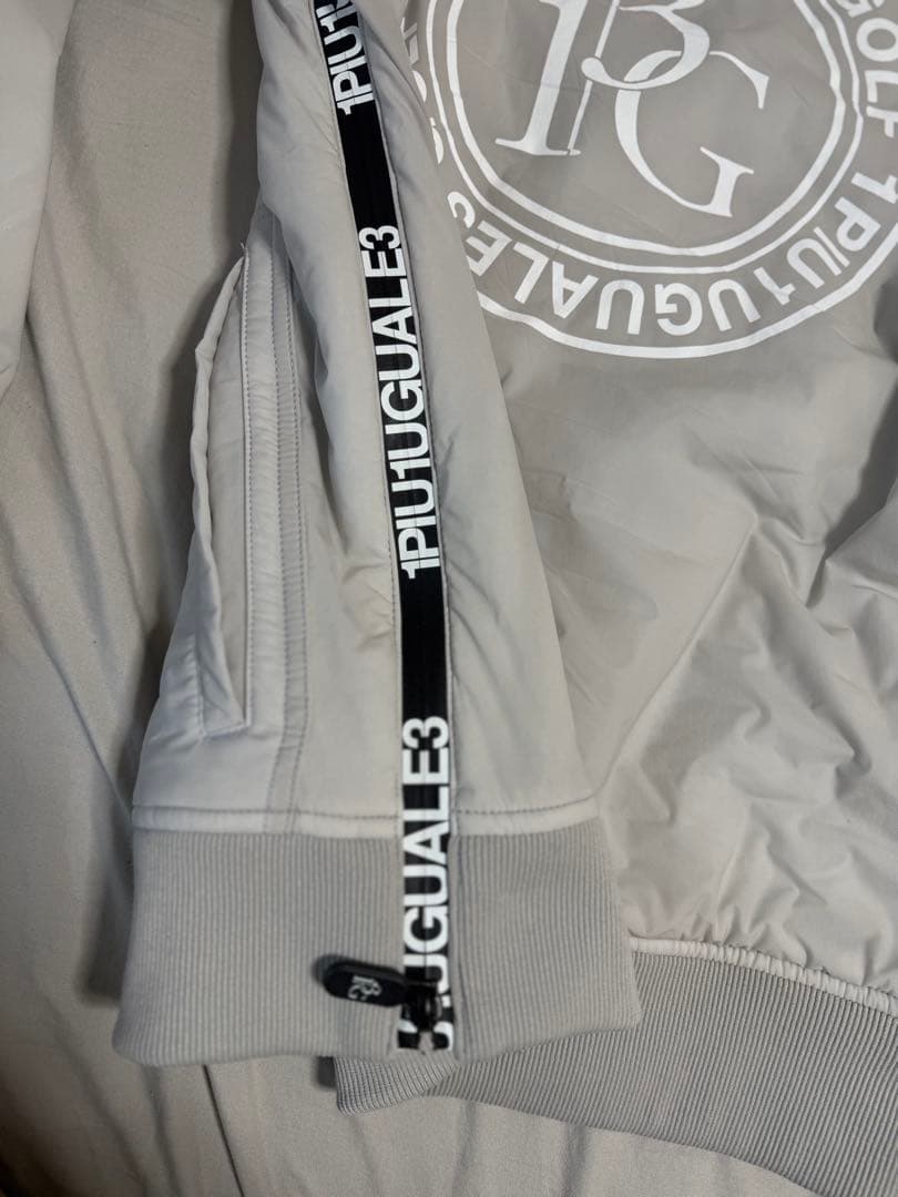 1PIU1UGUALE3 GOLF ダウン