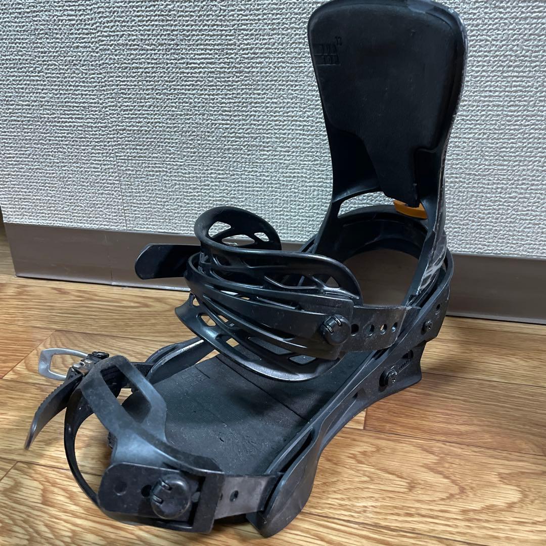 burton バートン cartel カーテルreflex M 2022