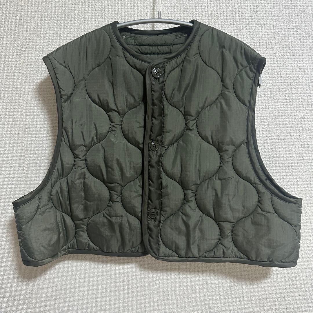 HYKE ハイク QUILTED CROPPED VEST OLIVE DRAB