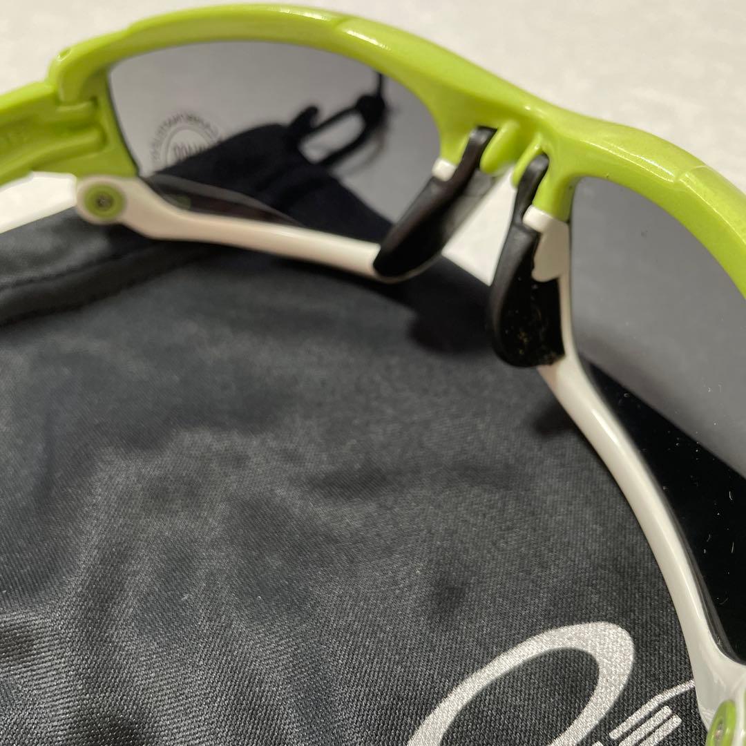 OAKLEY スポーツサングラス グリーン/ホワイト 巾着袋付き