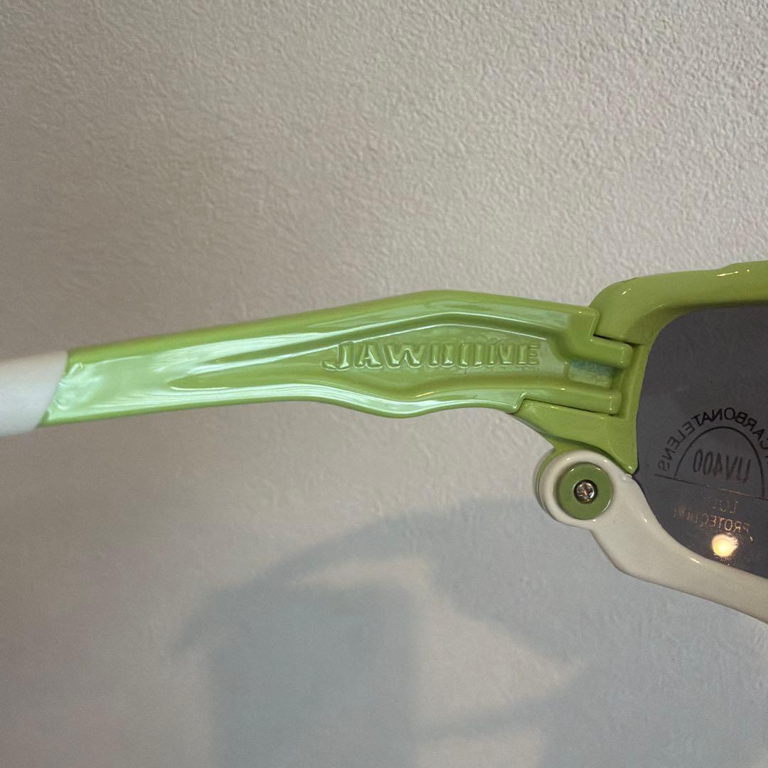 OAKLEY スポーツサングラス グリーン/ホワイト 巾着袋付き