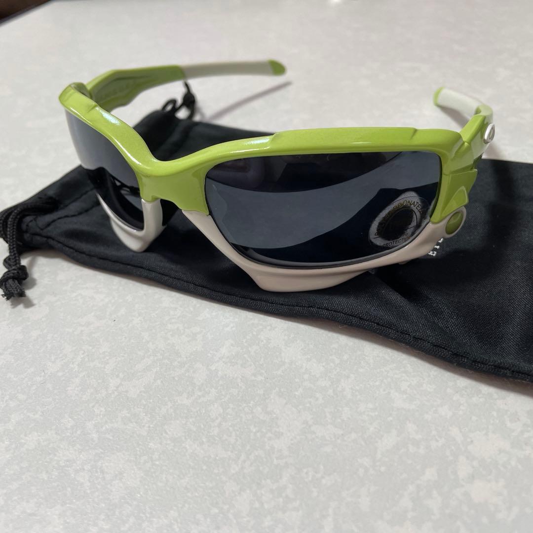 OAKLEY スポーツサングラス グリーン/ホワイト 巾着袋付き