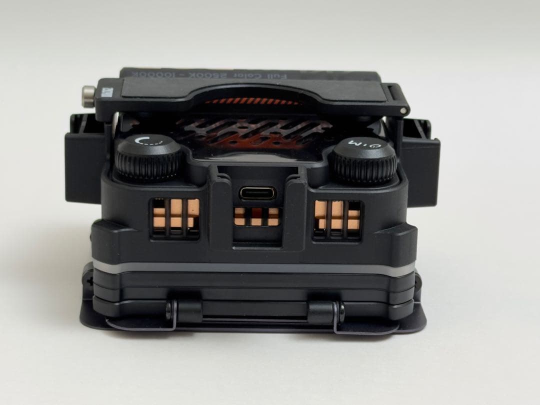 ZHIYUN FIVERAY M20C COMBO RGB LEDライト 20W