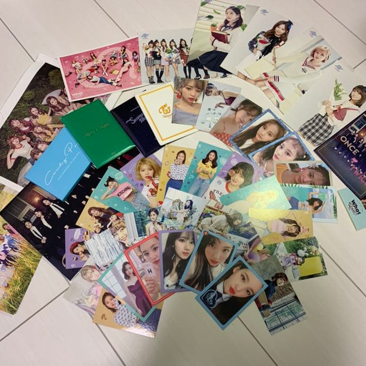 TWICE CD グッズ 写真集など