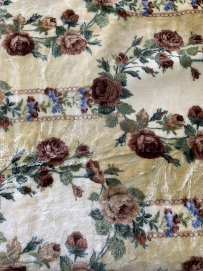 西川国産アクリルニューマイヤー毛布 RUBELLI ダブルサイズ