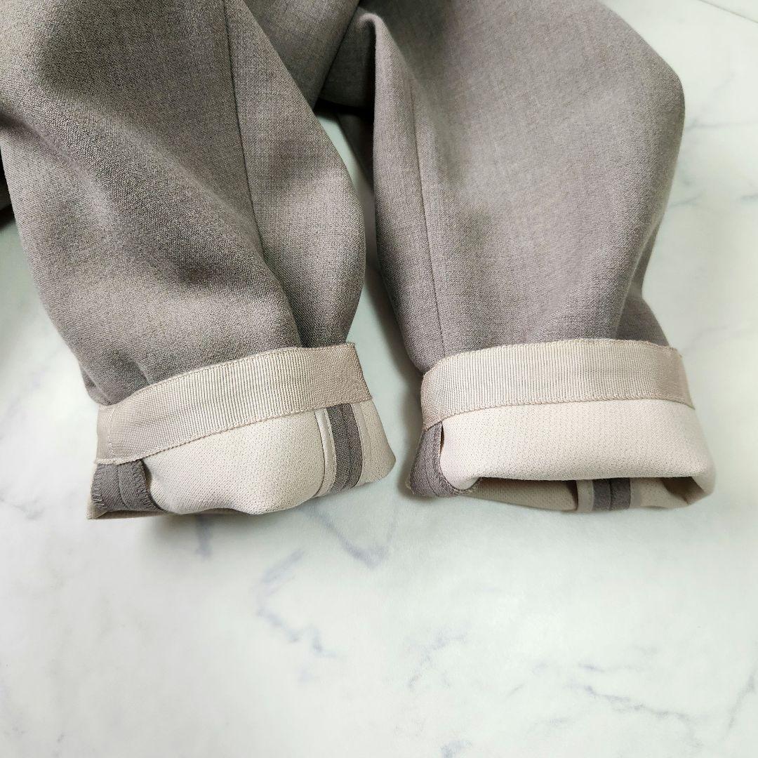 BEIGE, ベイジ　ノーカラージャケット 上品 ショート丈 ※金具タグ欠品